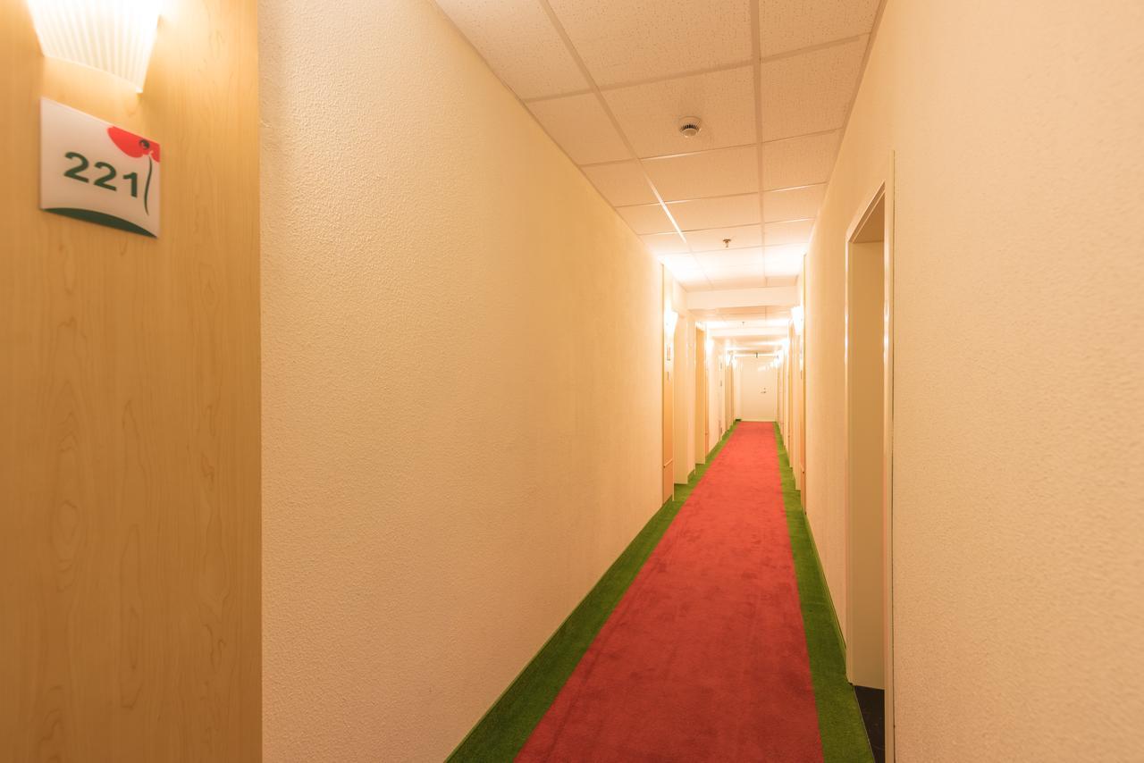 Hotel Ibis Xujiahui 3*