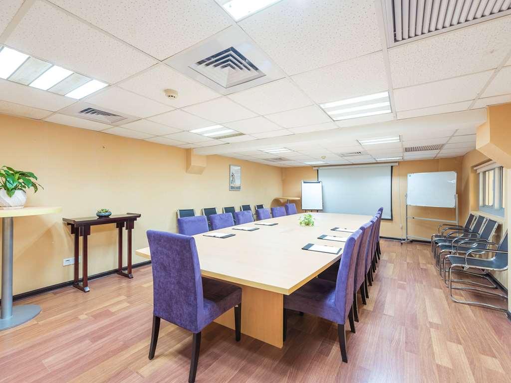 Ibis Xujiahui Hotel Shanghai